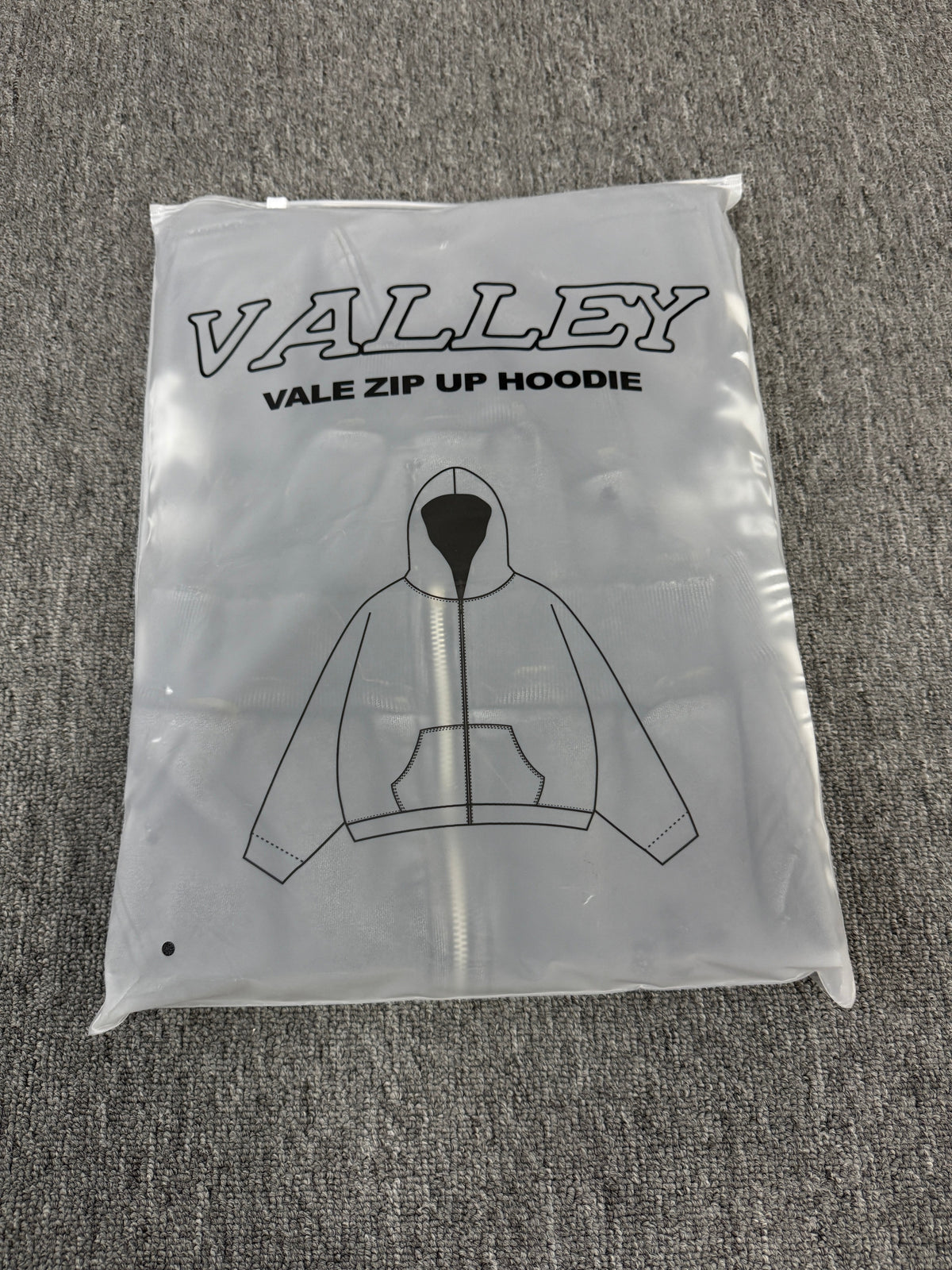Vale Forever BLACK CURSIVE ZIP UP HOODIE