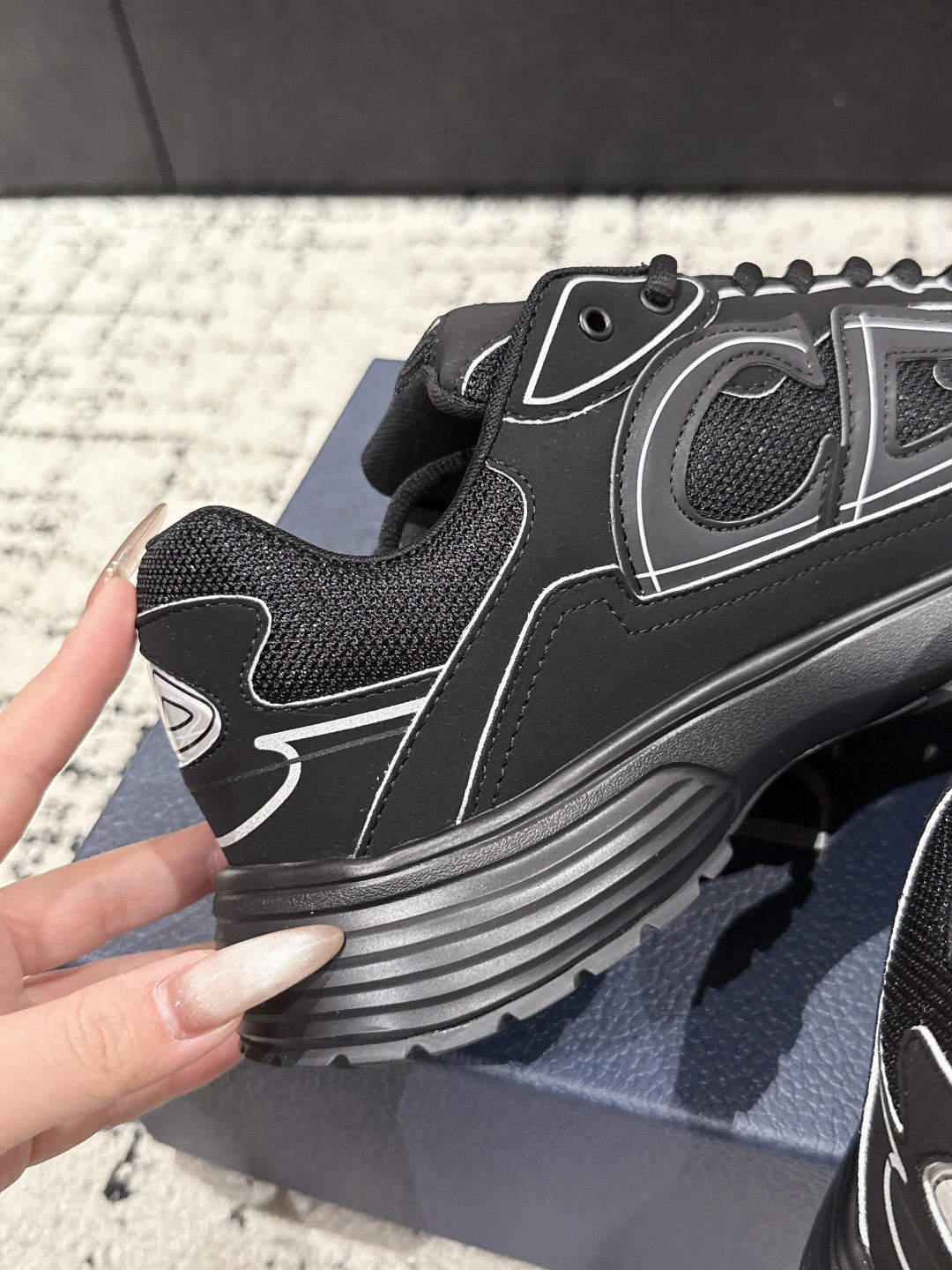 Black Dior b30