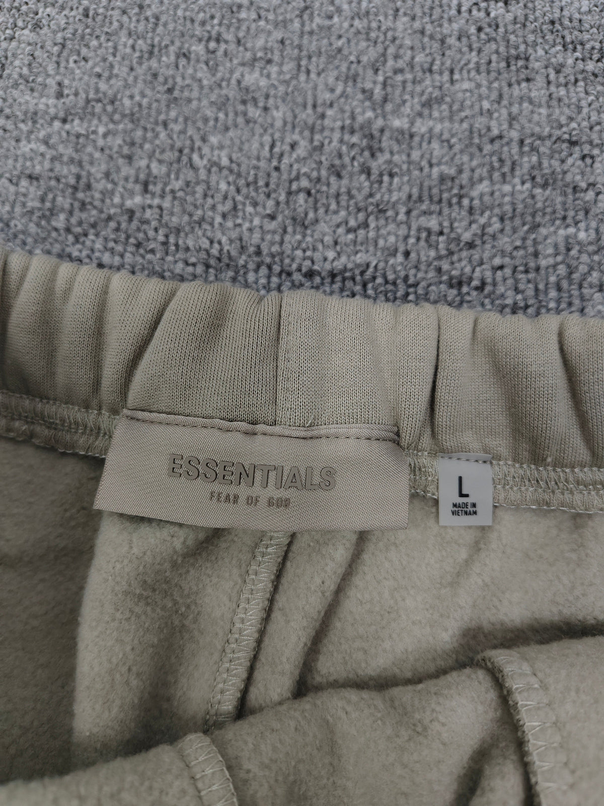 Fear of God Essentials sweatpants  'seal'